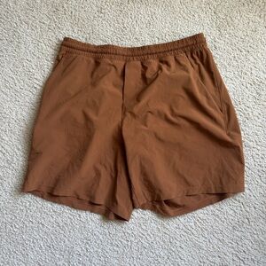 lululemon athletica Men's Brown/Orange Pace Breaker Shorts size L, 7” inseam